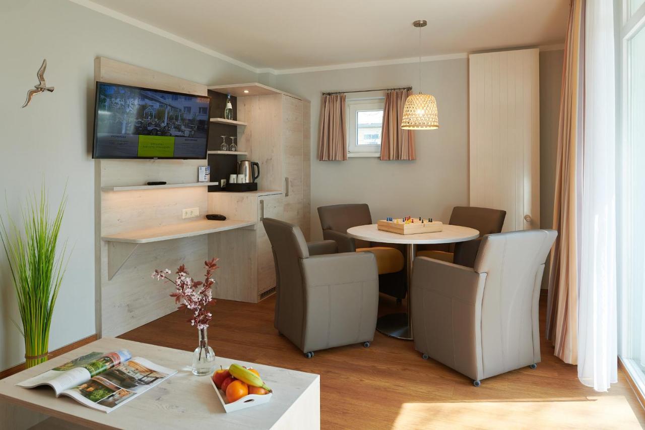 R&R Hotel Strandallee Baabe Eksteriør billede