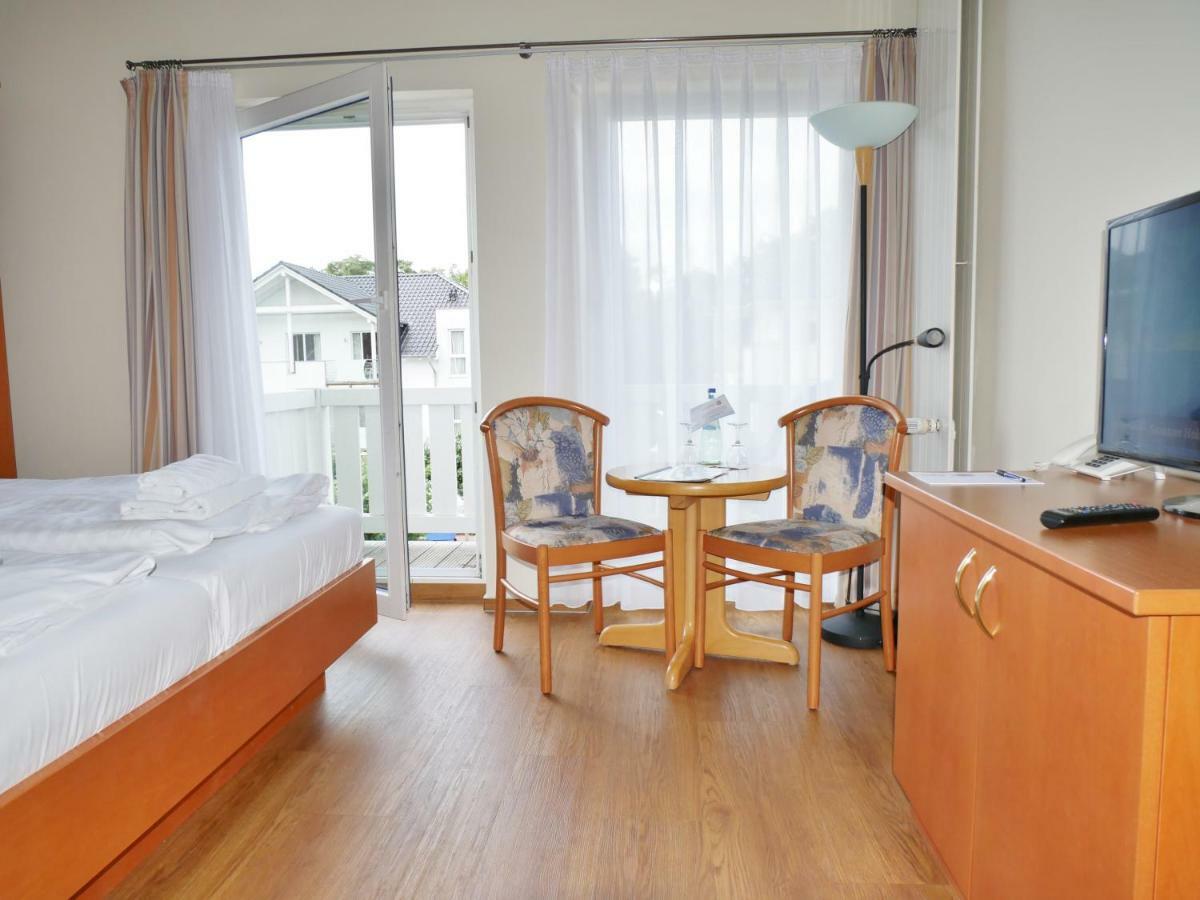 R&R Hotel Strandallee Baabe Eksteriør billede