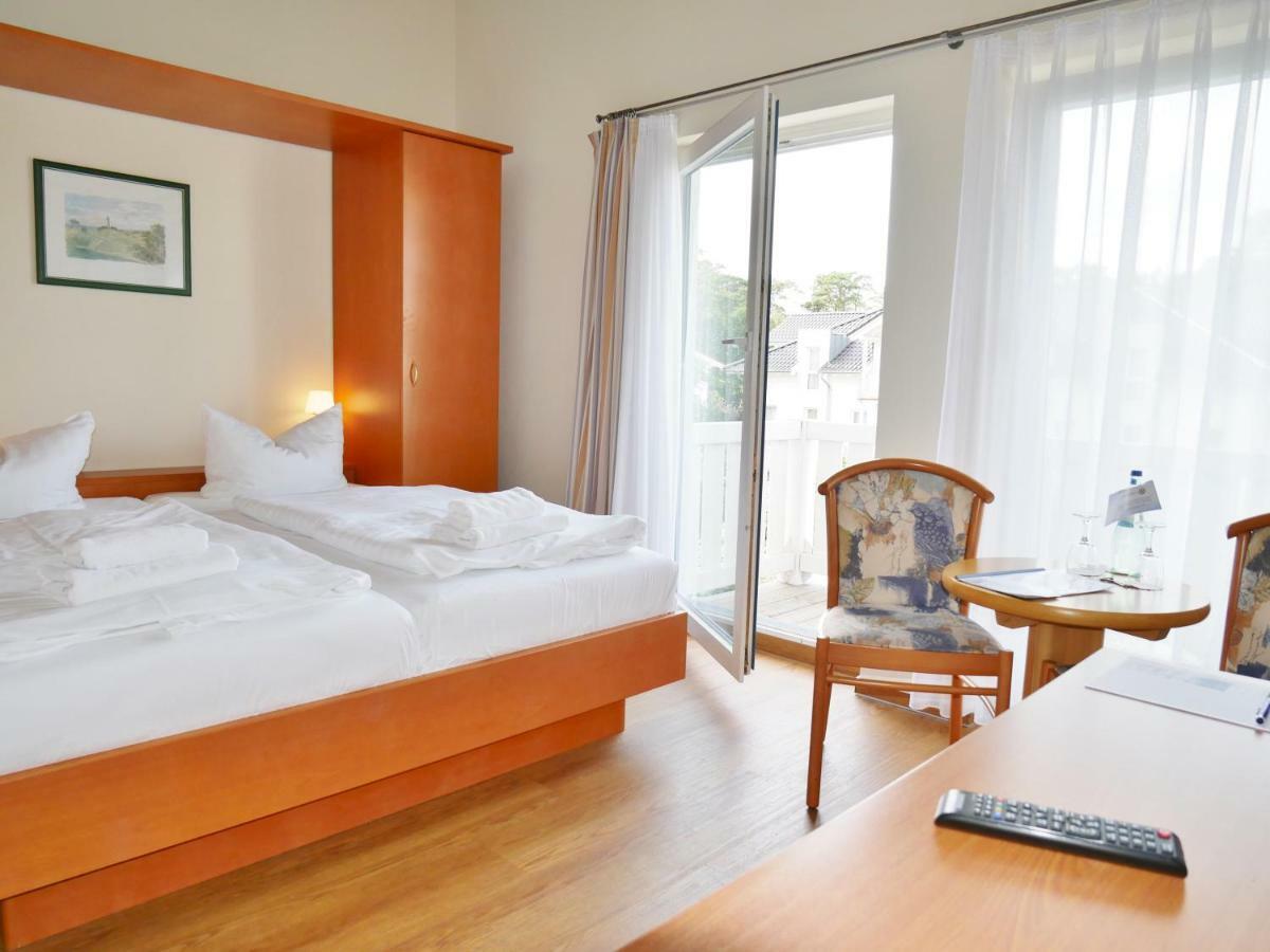 R&R Hotel Strandallee Baabe Eksteriør billede