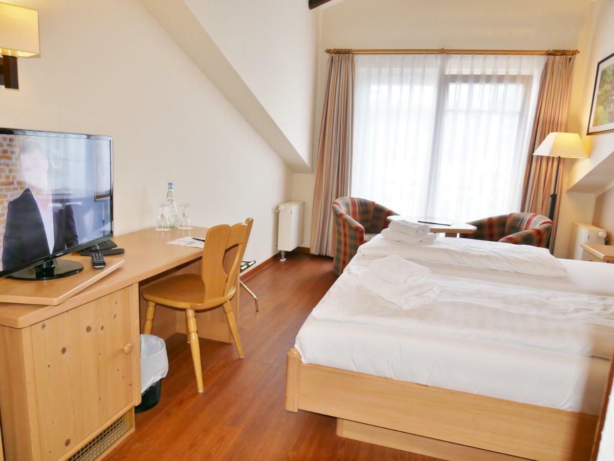 R&R Hotel Strandallee Baabe Eksteriør billede